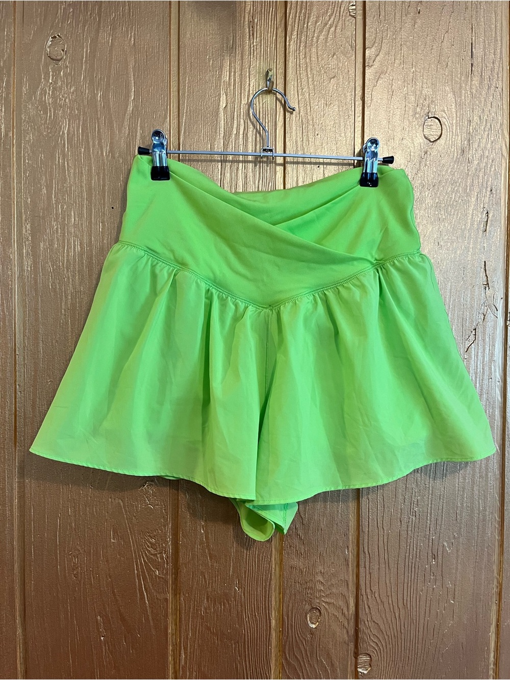 Offline by aerie Crossover Flowy Short Lime Slush